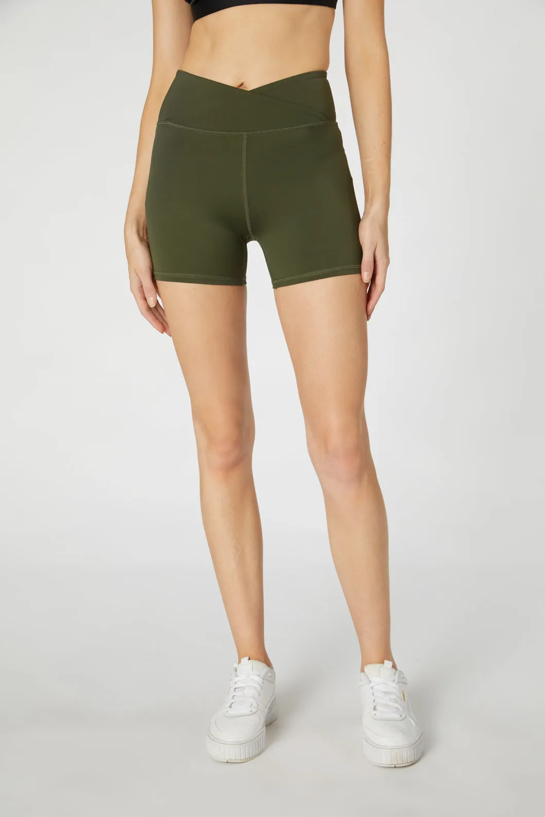 Basics Yoga Short