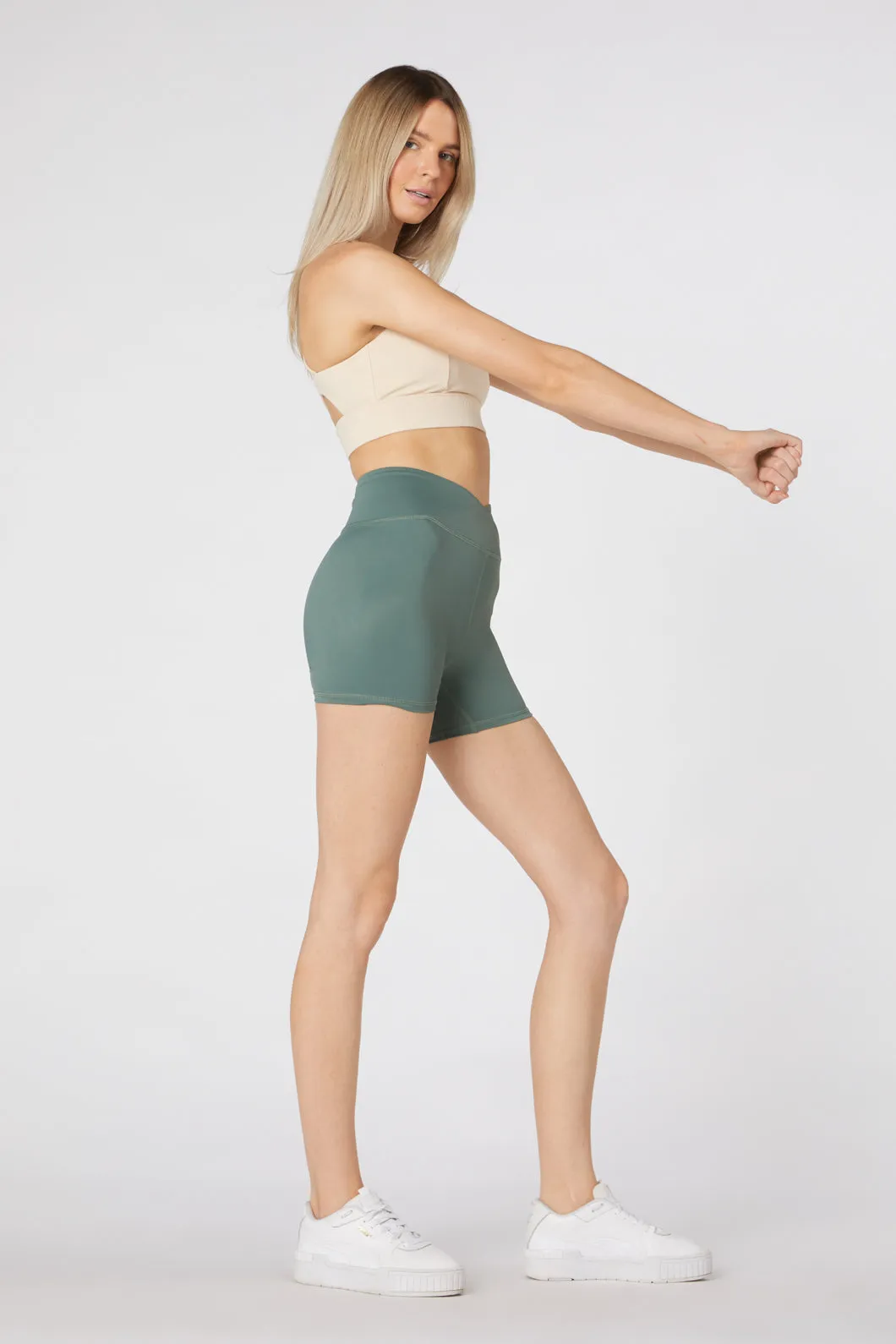 Basics Yoga Short