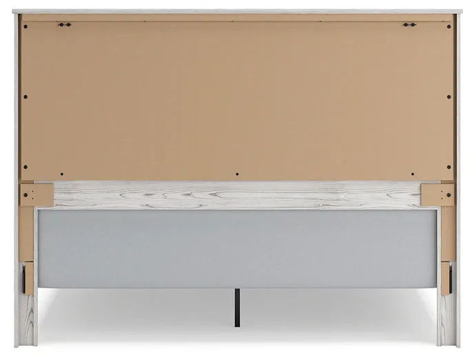 Gerridan King Panel Bed with Dresser and 2 Nightstands