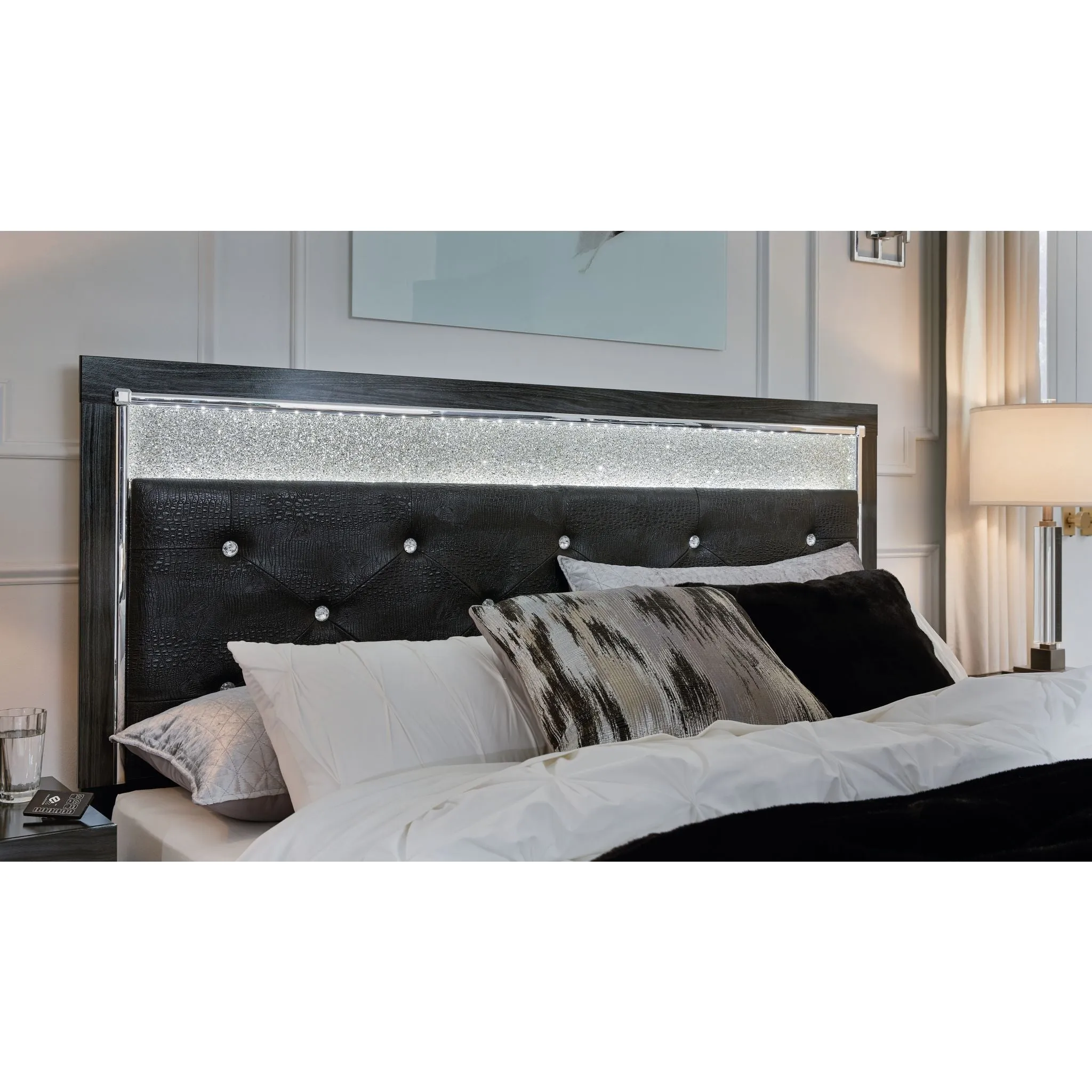 Kaydell King Upholstered Bed