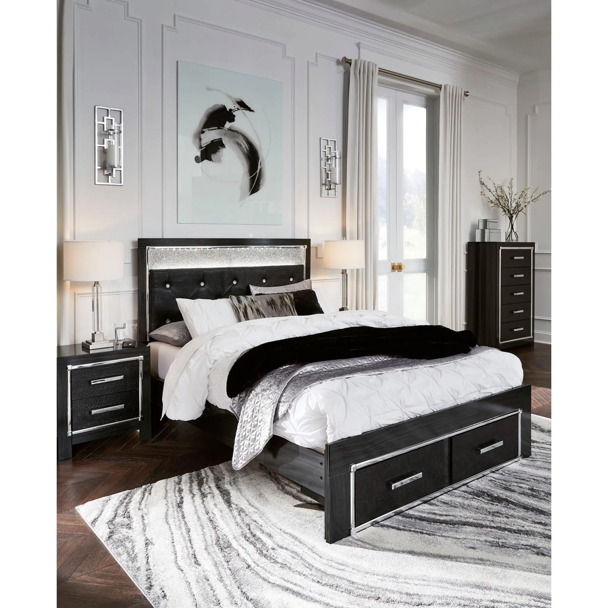 Kaydell Queen Upholstered Bed