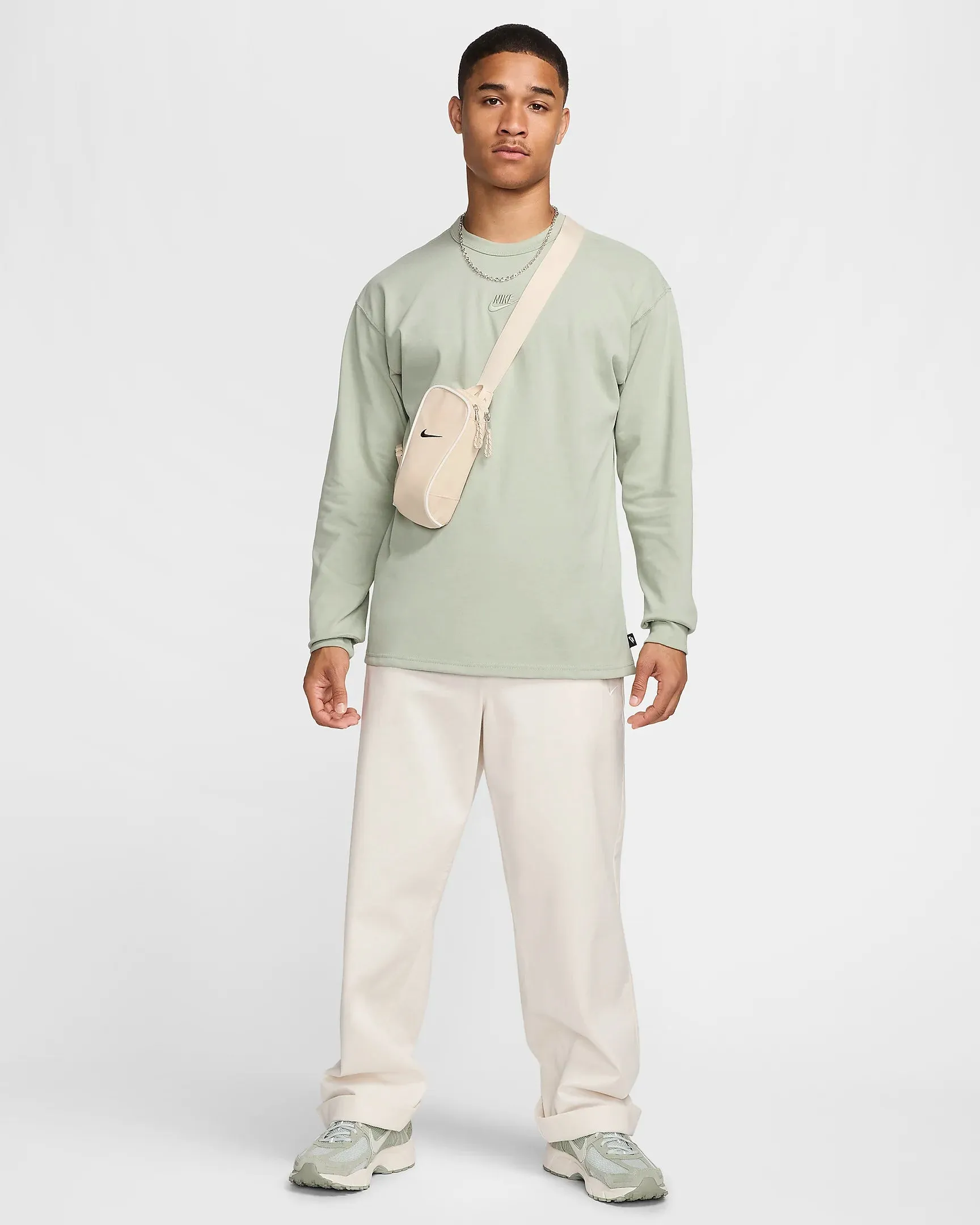 M NSW PREM ESSNTL SUST LS TEE