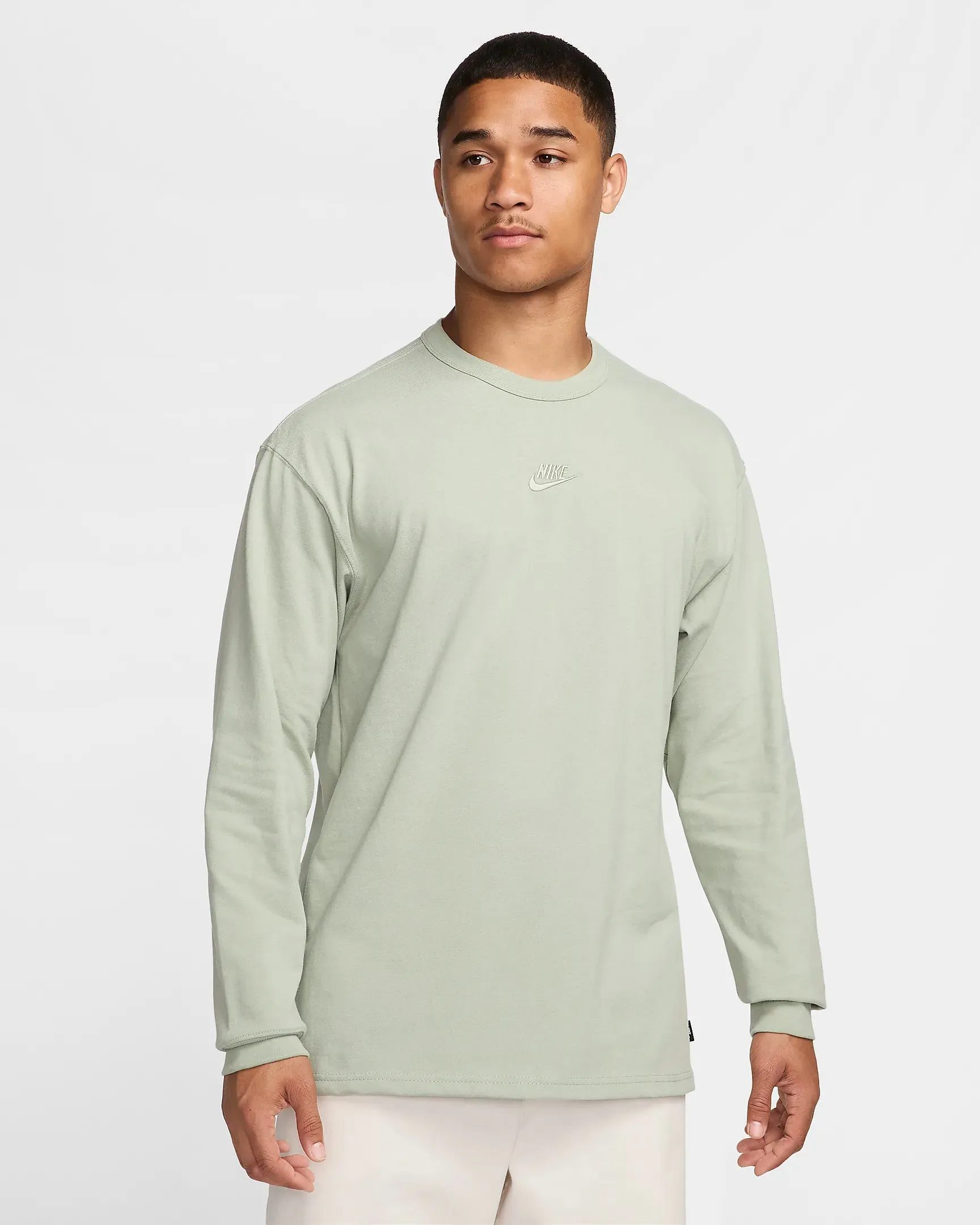 M NSW PREM ESSNTL SUST LS TEE