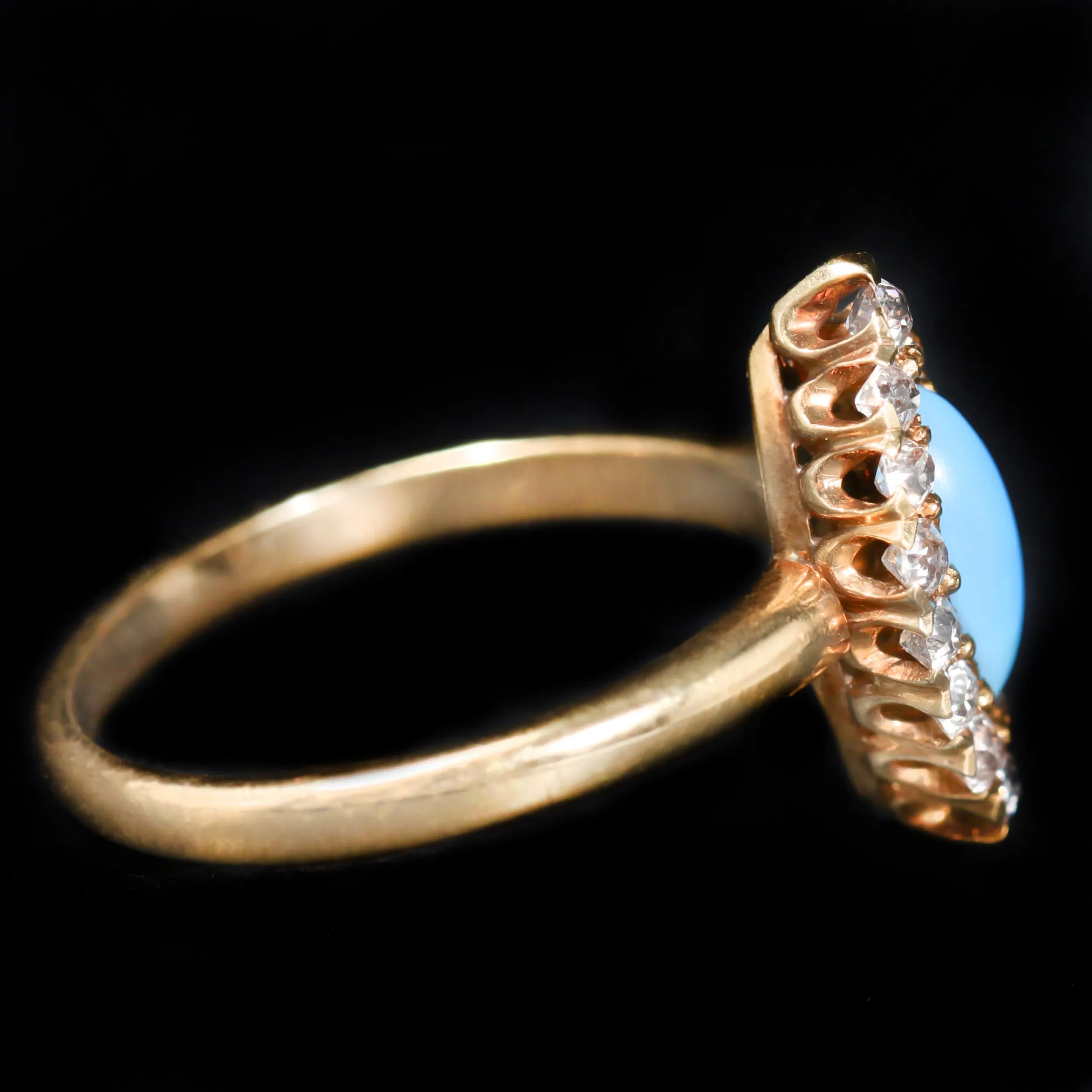 Victorian 18K Yellow Gold Turquoise and Old Mine Cut Diamond Ring