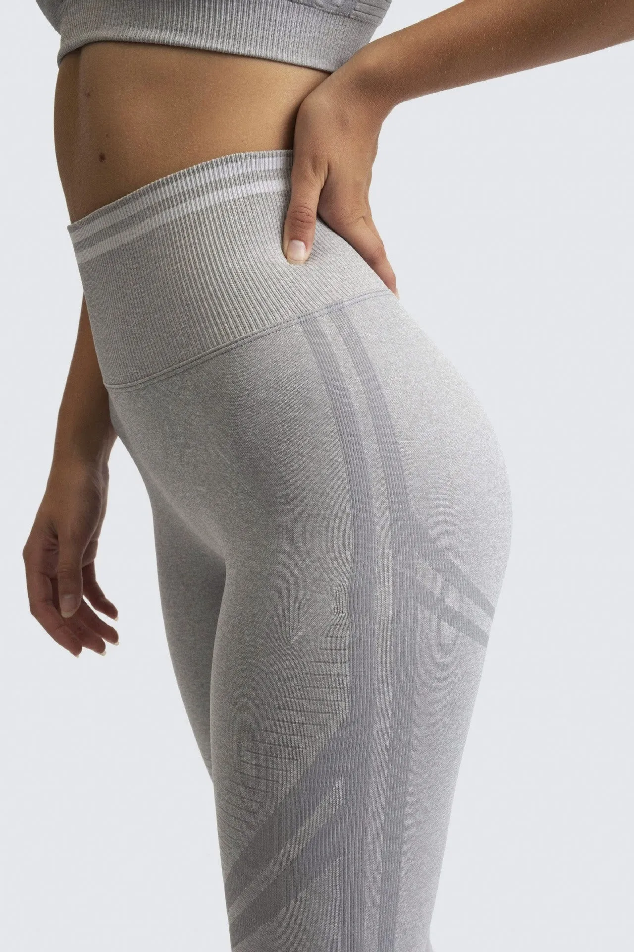 Wholesale High-waist Sports Bra & Pants Suit